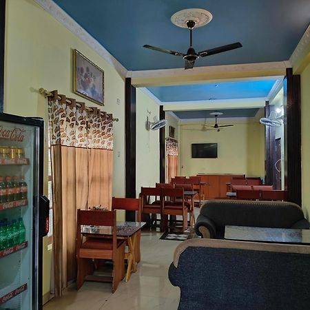 Hotel Daisy Park Bhairāhawā Exterior foto