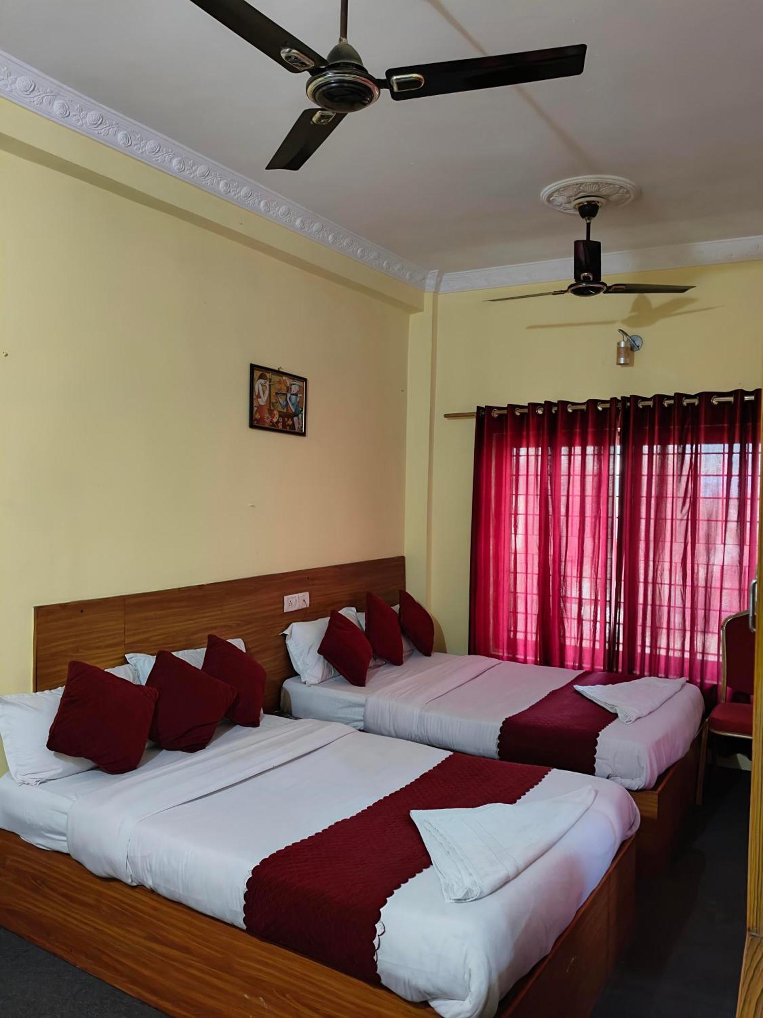 Hotel Daisy Park Bhairāhawā Exterior foto