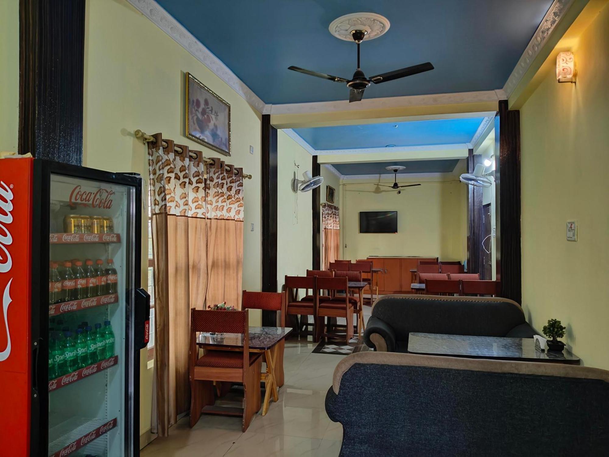 Hotel Daisy Park Bhairāhawā Exterior foto